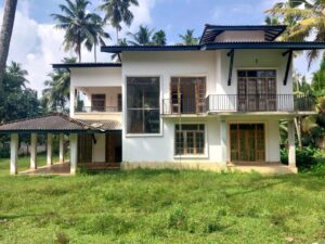 නිට්ටඹුව නගරයට ඉඩම සමග අළුතින් ඉදි වූ දෙමහල් නිවස විකිණිමට