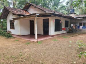 නිට්ටඹුව වතුපිටිවල ප්‍රදේශයෙන් පර්චස් 34.5 ක ඉඩම හා නිවස ඉක්මණින් විකිණීමට ඇ