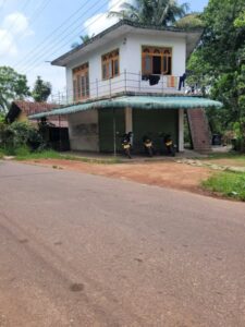 කලගෙඩිහේන හා මගලේගොඩ ප්‍රදාන පාරට මුහුනලා කඩ කාමර 2 හා නිවස ලක්ශ 88 යි