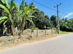 කඳාන ජයශ්‍රීගම ක්‍රීඩාංගනය අසලින් පර්චස් 16 ක වටිනා බිම්කොටසක්