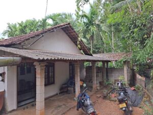ගනේගොඩ ප්‍රරදේශයෙන් නිවසක් විකිණිමට