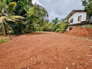 මීගමුව – දිවුලපිටිය පාරට මීටර් 100  පර්චස් 20 ආයෝජනයටත් පදිංචියටත් සුදුසු ඉඩමක් විකිණීමට