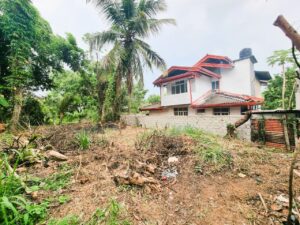 වේයන්ගොඩ – වටද්දර පාර පර්චස් 06 වටිනා නේවාසික බිම් කොටසක්