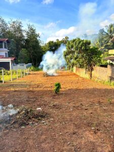 හොරණ රත්නපුර පාරට ලගින් පර්චස් 14 ක වටිනා ඉඩමක් විකිණීමට