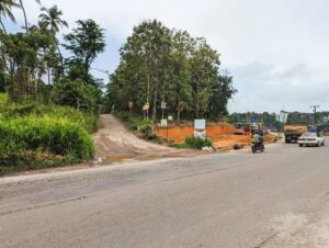 නුවර කොළඹ ප්රධාන බස් මාර්ගයට 700m දුරින් ඉඩමක්