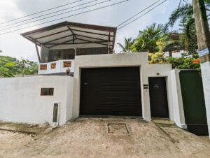 House for sale in ganemulla