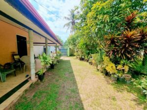 බස් පාරට මුහුණලා ඉඩමේ වටිනාකමට නිවසක්