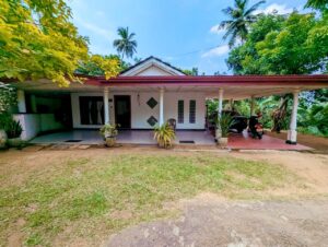 මීරිගම අදිවේගි පිවිසුමට ලගින් පර්චස් 59ක ඉඩම සමග නිවස ලක්ෂ 115