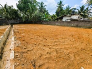 පනාගොඩ Army Camp එකට ඉතා ළඟින් වටිනා ඉඩමක් විකිණීමට