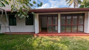 නිට්ටඹුව  රන්පොකුණගම ස්කීම් එකෙන් නිවසක් විකිණීමට