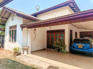 House for sale in Aththanagalla