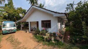 House for sale in Alawala