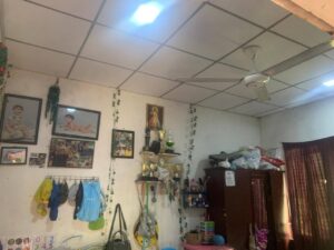 අලුතින් ඉදිකරමින් පවතින නිවසක් විකිණිමට