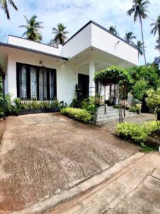 House for sale in Mathale