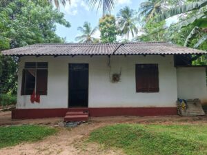 House for sale in Pannala